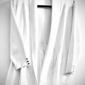 89th & Madison White Cardigan Sweater